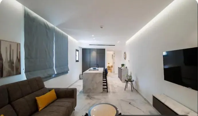 Luxurious 2Bed City Apartment Larnaca Cypr