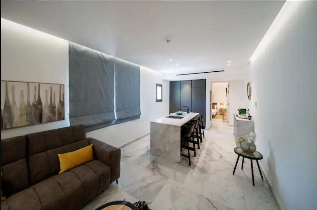Luxurious 2Bed City Apartment Larnaca
