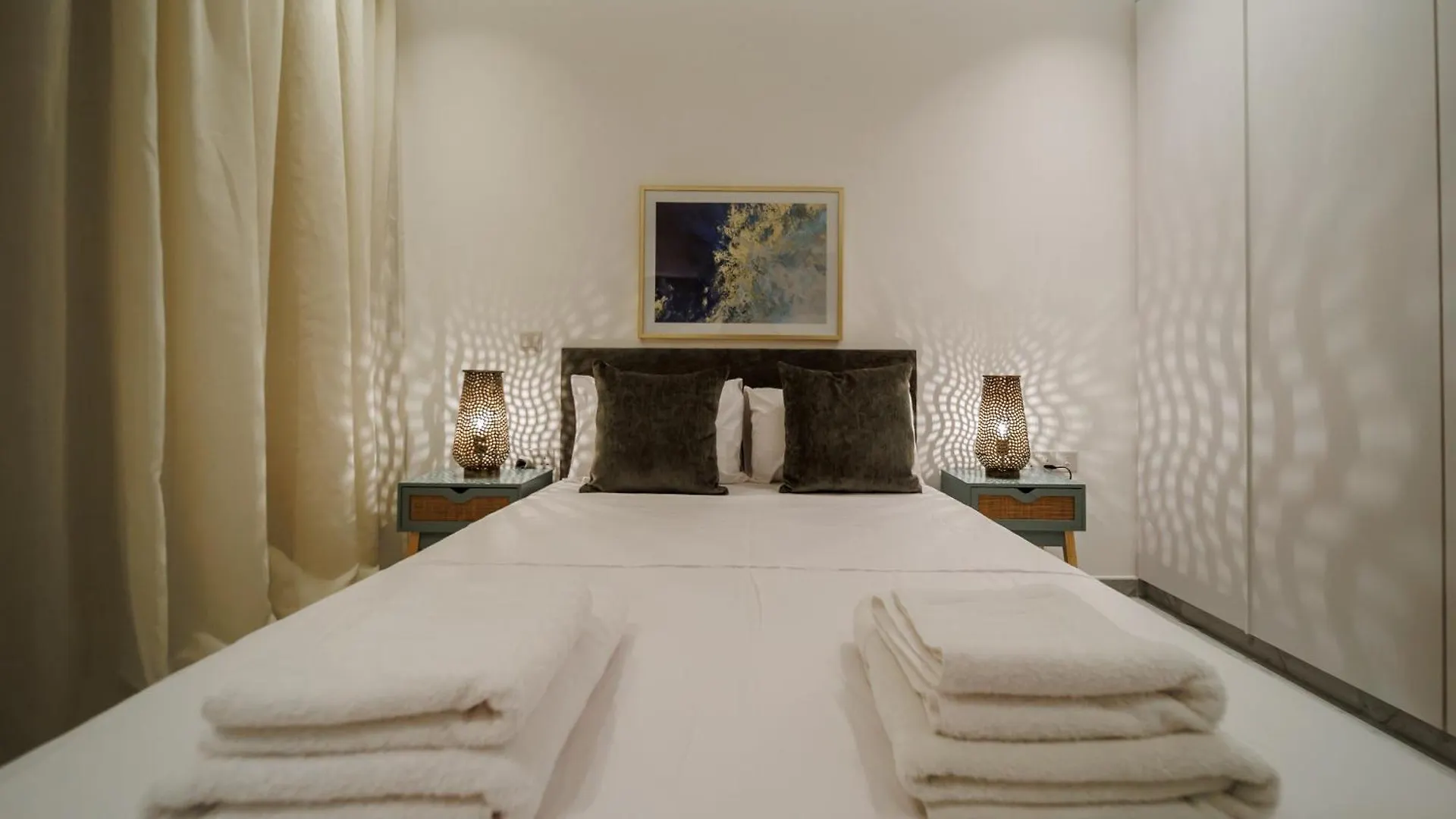 Luxurious 2Bed City Apartment Larnaca 0*,