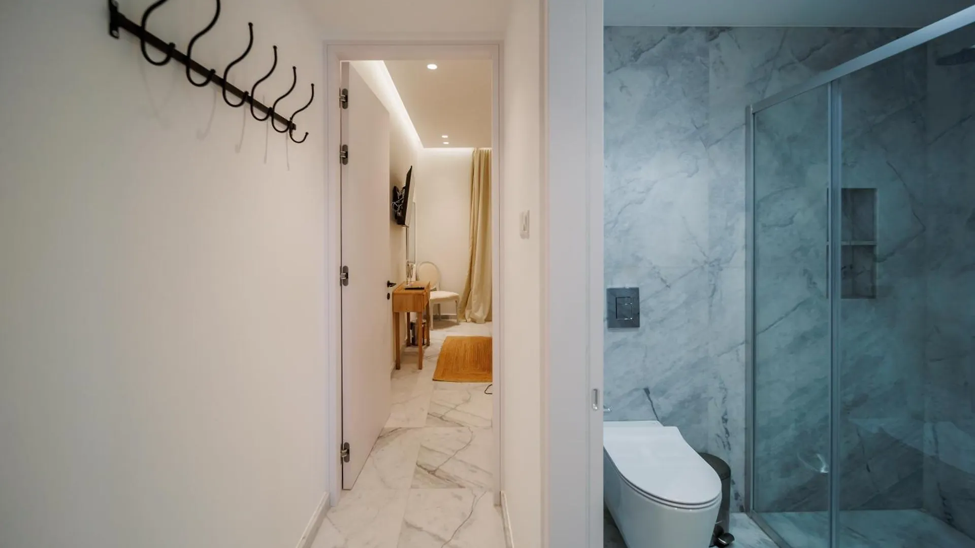 Luxurious 2Bed City Apartment Larnaca