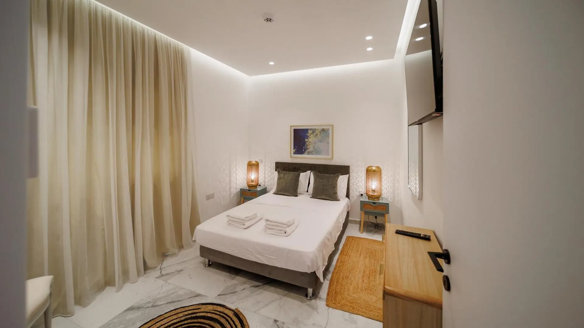 Luxurious 2Bed City Apartment Larnaca